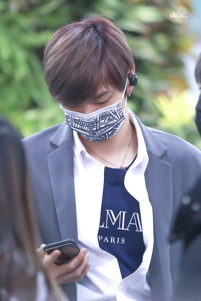 Hourly KangDaniel tweet media
