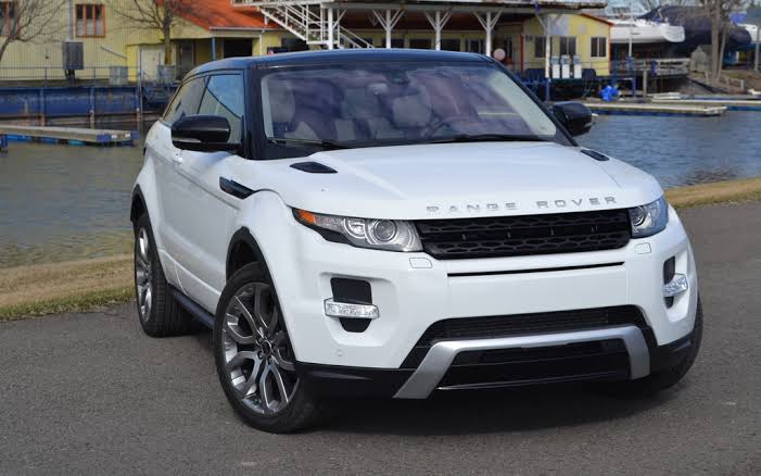 DCarShopOnline's tweet photo. Incoming request
Vehicle: Range Rover
Model: Evoque
Year: 2012
Budget: 9m
Please RT and DM
Cc @ChisomOfficial https://t.co/TcvUKAsWhK