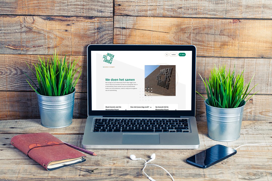 De Woenselse Poort heeft een nieuwe website gelanceerd. We dagen je uit de website te verkennen: vind de verstopte kerstballen en win een mooi De Woenselse Poort-kerstpakket.
dewoenselsepoort.nl