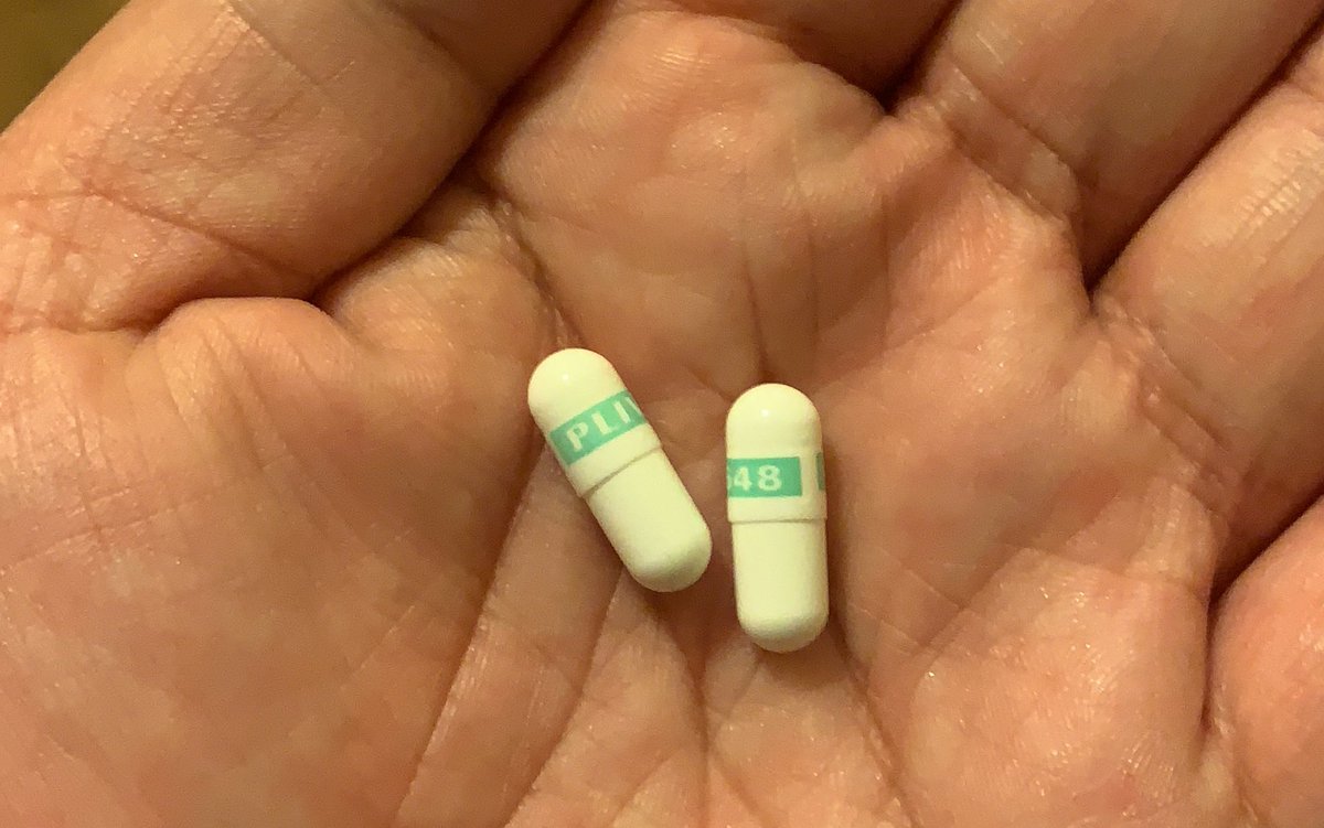 JosieGL's tweet photo. Teachers, don’t be ashamed. I’m in my 30s and for the first time had to get anxiety meds in September.
Do what you need. #mentalhealth #bpslife https://t.co/l7lR8z2mlF