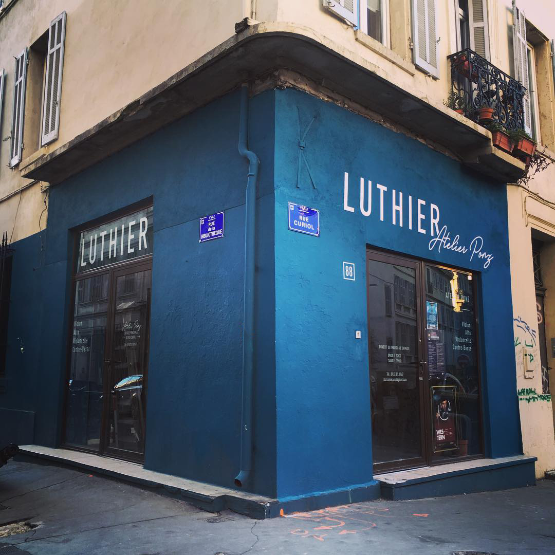 designmaker_off's tweet photo. Façade luthier / Atelier Ponz
#designmaker #paint #peinture #stencil #luthier #graphisme #graphicdesign #enseigne #logo #design #designer #montanacolors #spray #art #bleu #blue #violon #marseille #communication #communicationvisuelle #agencedecommunication #frontshop #marseille https://t.co/36CpTlPLPL