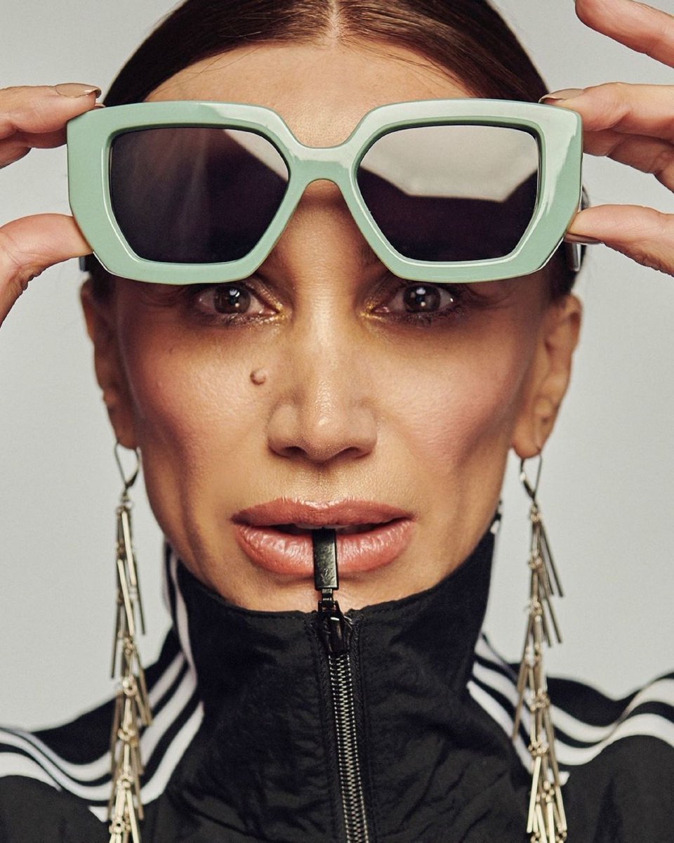 Envidiable: así lució <a href="/AFosalba/">Alejandra Fosalba</a> en esta impactante postal a sus 51 años 
bit.ly/3ma0QrT