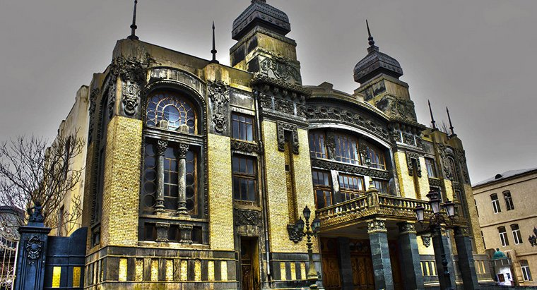 DID YOU KNOW??? "The architectural look of Baku has been largely formed with the active & effective participation of Armenian architects & builders." In response to Aliyev's claim, let's all scream out loud: Baku is a historic Armenian city. #StopAliyev https://allinnet.info/world/the-architectural-look-of-baku-armenian-buildings/