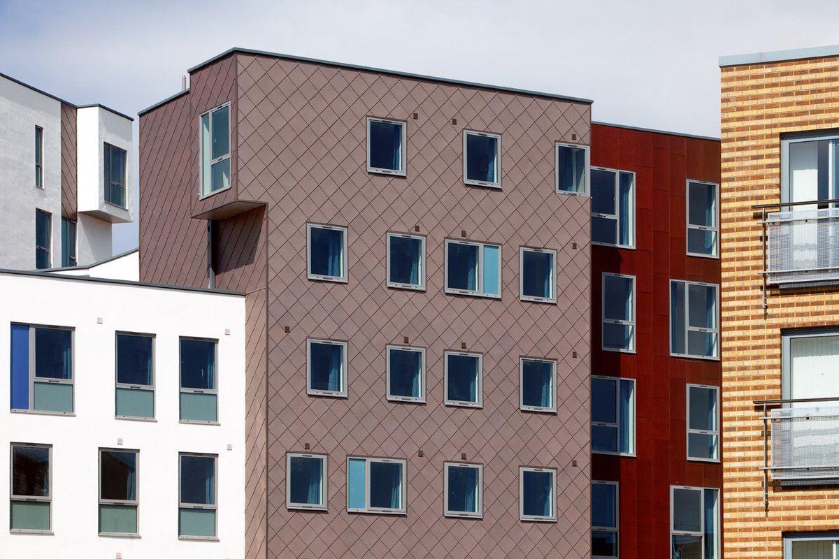 VMZINCUK's tweet photo. Athena Hall, Student Accommodation, Ipswich #VMZINCUK #Shingles #FlatLock #PIGMENTO Concealed Fasteners, Great Flexibility on panel sizes. See page 14 of our Façade Brochure https://t.co/l0ZqUkMWyr https://t.co/aSuPnxU1UN