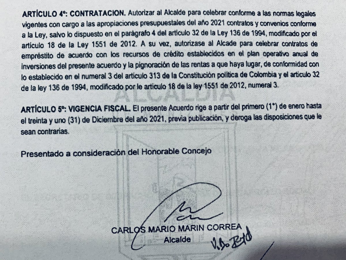 Cesar_diza's tweet photo. #ChequeraEnBlanco hoy @concemanizales se aprueba más endeudamiento de $50MilMilones con autorización de créditos y pignorar rentas. Que dirá el #CarlosMario Concejal que hacía denuncias y shows por $13MM. Falta de coherencia #AseEsLoQueHay https://t.co/fn9jrMmizI