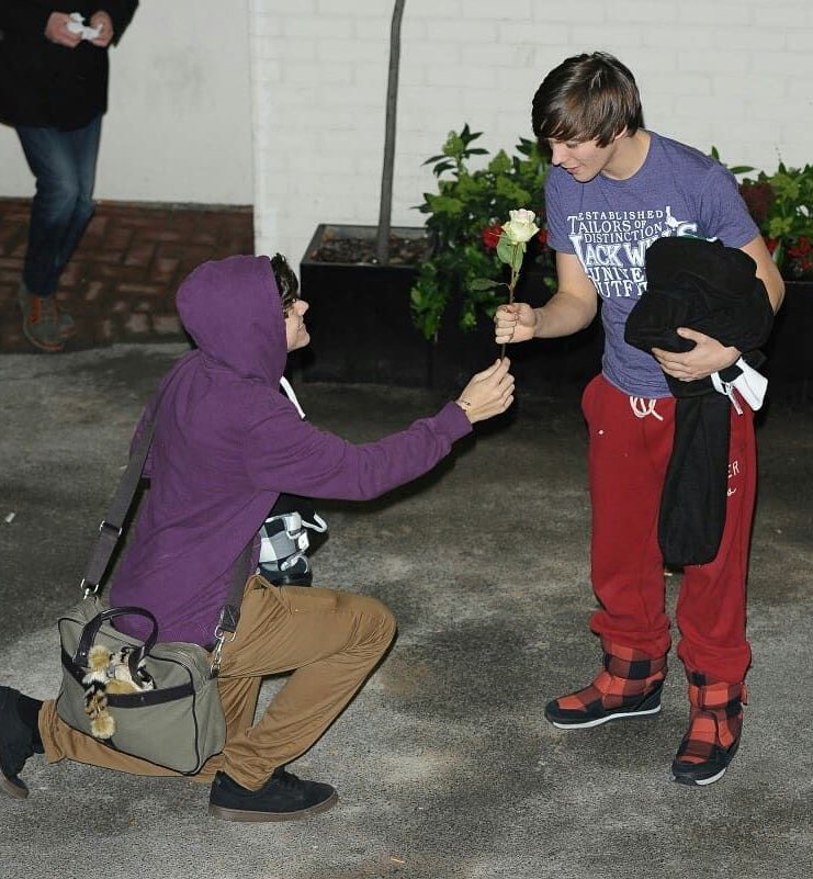 you’re still the one i run tothe one that I belong toyou’re still the one i want for life