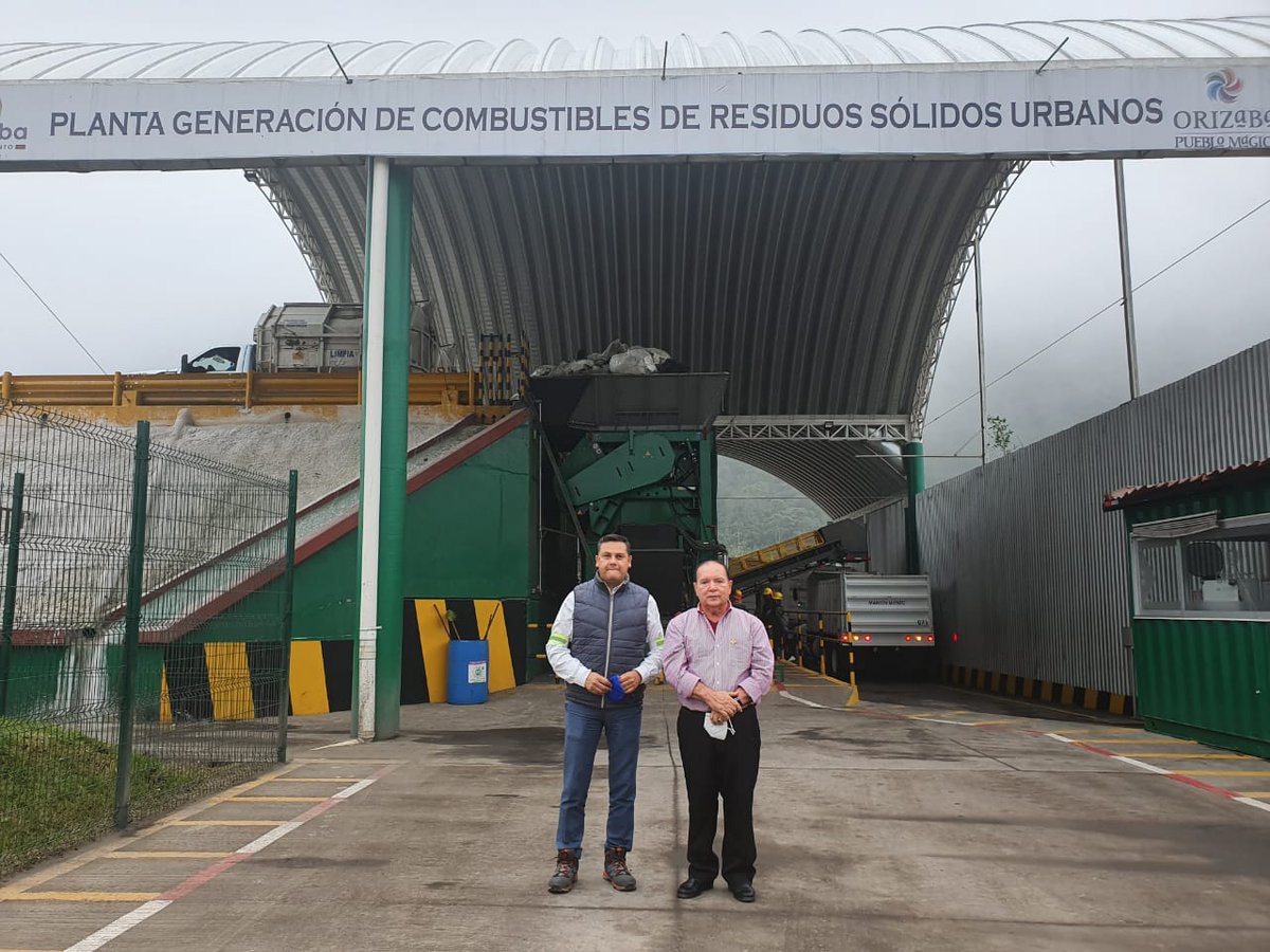 RigoPinto1's tweet photo. El objetivo del viaje, recibir asesoría para poder implementar en los municipios que conforman la asociación, las formas correctas de reciclaje, a fin de mejorar las condiciones ambientales en el occidente del país. https://t.co/lIl11YiP95