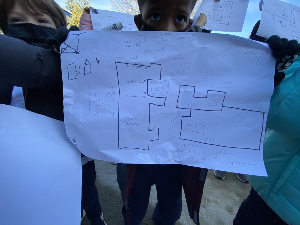 TonyJaccaci's tweet image. Ms. Halterman’s @CountryDay Kindergarten class is learning about maps as they navigate our beautiful campus. Where are they starting? True North on the compass rose! #ccdslearning #wearecountryday @mark_morawski  🗺 👀