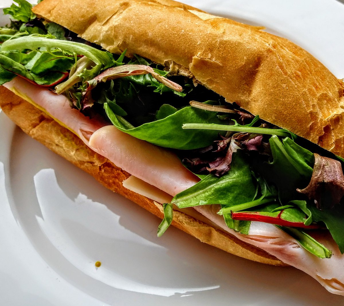 amybettyallen's tweet photo. Turkey sub. 🦃#turkeysub https://t.co/FpSHJ3mtM3