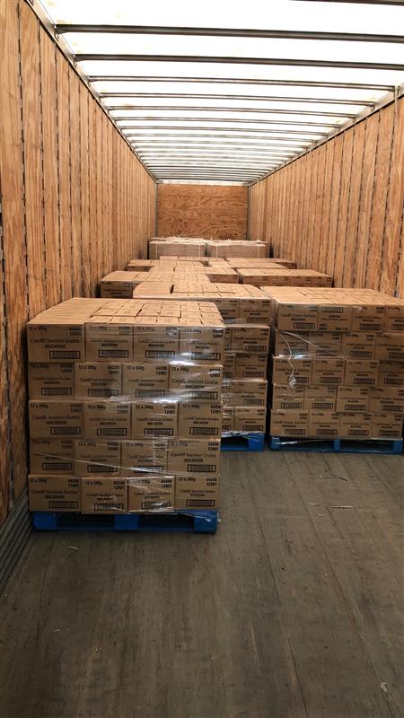 FoodBankWatReg's tweet photo. A recent donation of pasta from @catelli through their #ProjectHunger initiative will be helping to provide 20,587 meals to families and individuals in need of food assistance in our community. Thank you for your generous support! #FeedWR https://t.co/jSDf8CwsEh