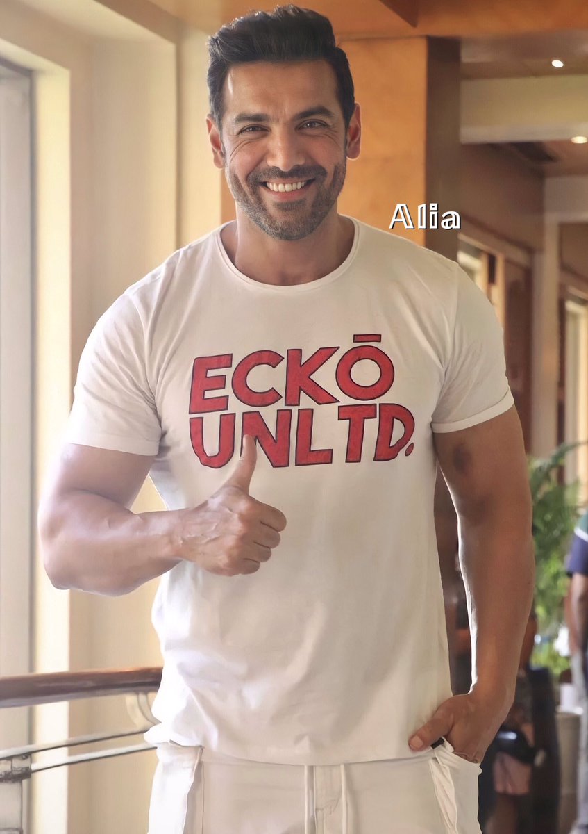 VenetiaSarll's tweet photo. Here's today's post, rafties. ENJOY!! 😚😁
https://t.co/wzpsgWNXsY
I'll blog again on SATURDAY. #StaySafe everyone. 🙏🤗
@TheJohnAbraham #Housefull5 #Pathan #satyamevajayate2 #PETAIndia #RaftieCreativity https://t.co/ifVnNrgMav