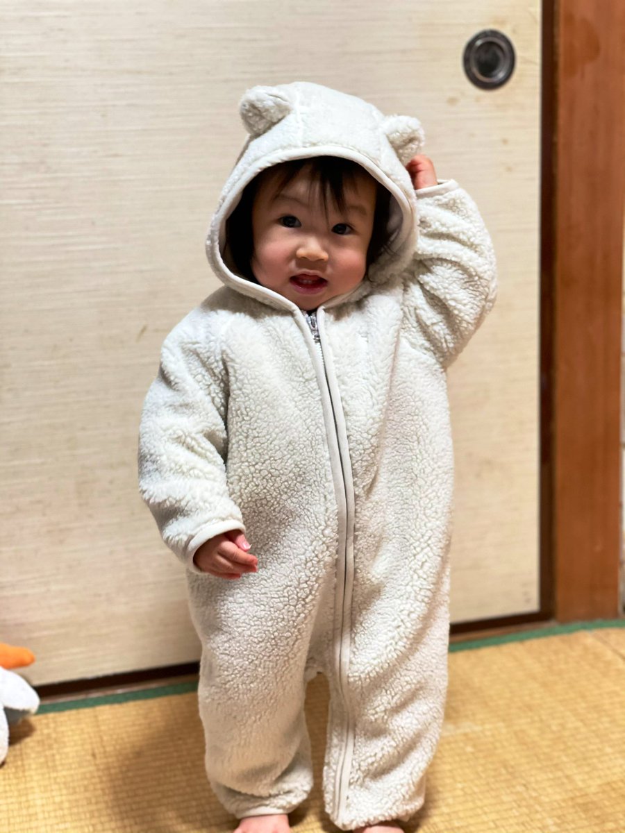0904Gori's tweet photo. POLOの暖かそうな服ゲット〜♪😁
めちゃめちゃ可愛い!😍
こーゆー服なんて言うんだっけ?ツナギみたいな…笑
#POLO
#POLObaby https://t.co/lIAr8opDuZ