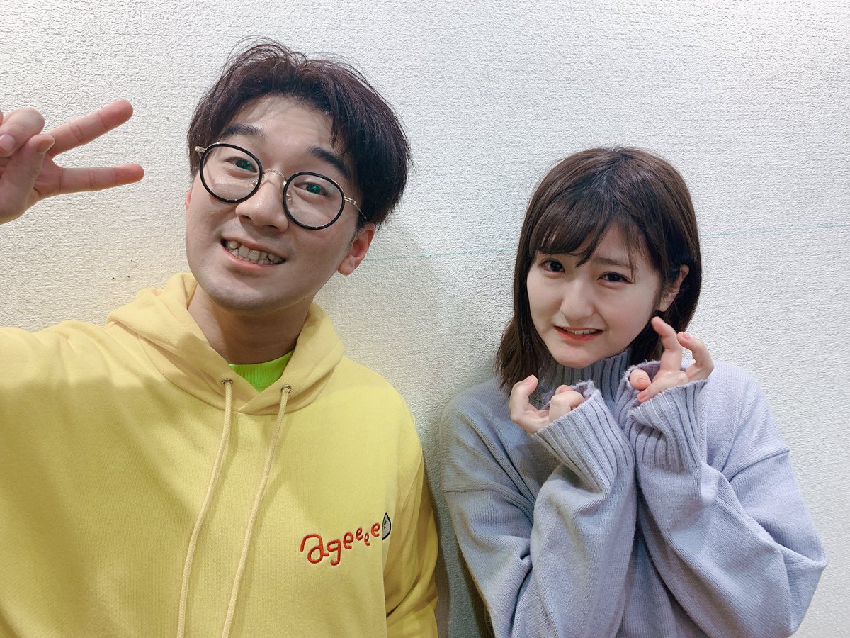 いっちーとなるのグッズ着て 本人達と撮ってもらうリーダー🤓