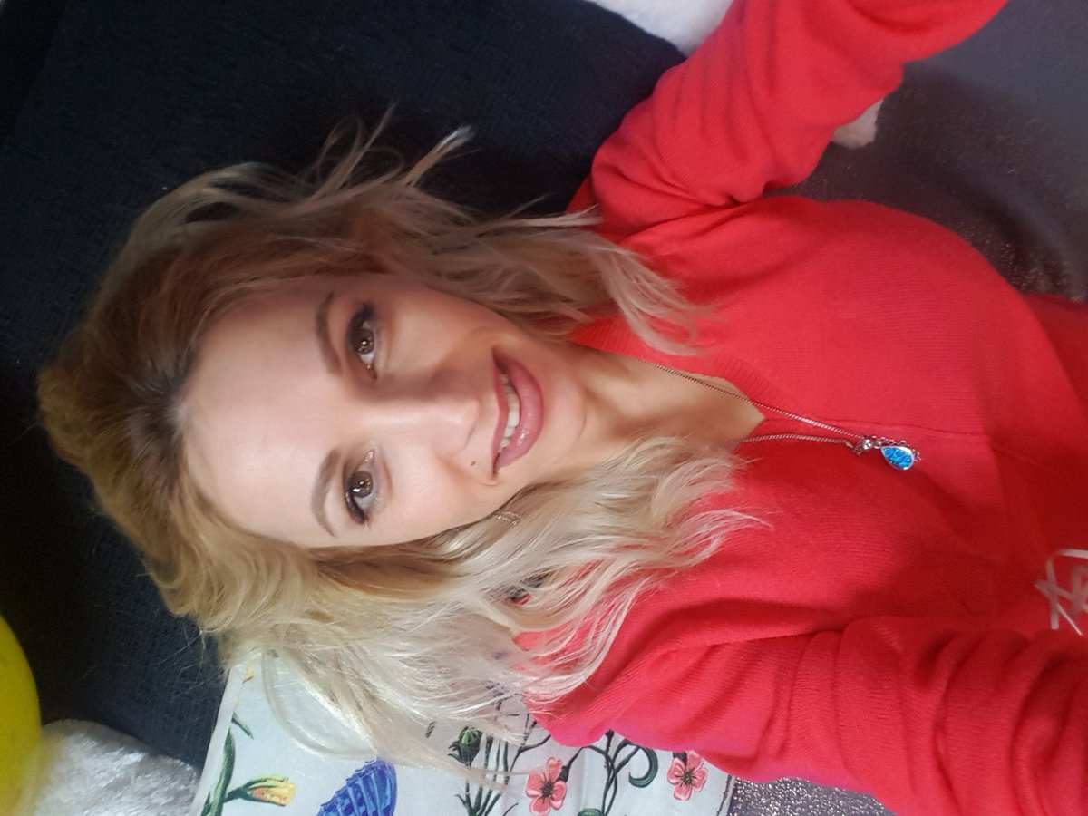 JuliaS86882421's tweet photo. Rainy day? Doesn't matter! Let's keep eachother warm, you find me online here:
https://t.co/BELGOwDzoC
#Imlivecom https://t.co/Q74GpsLEZt