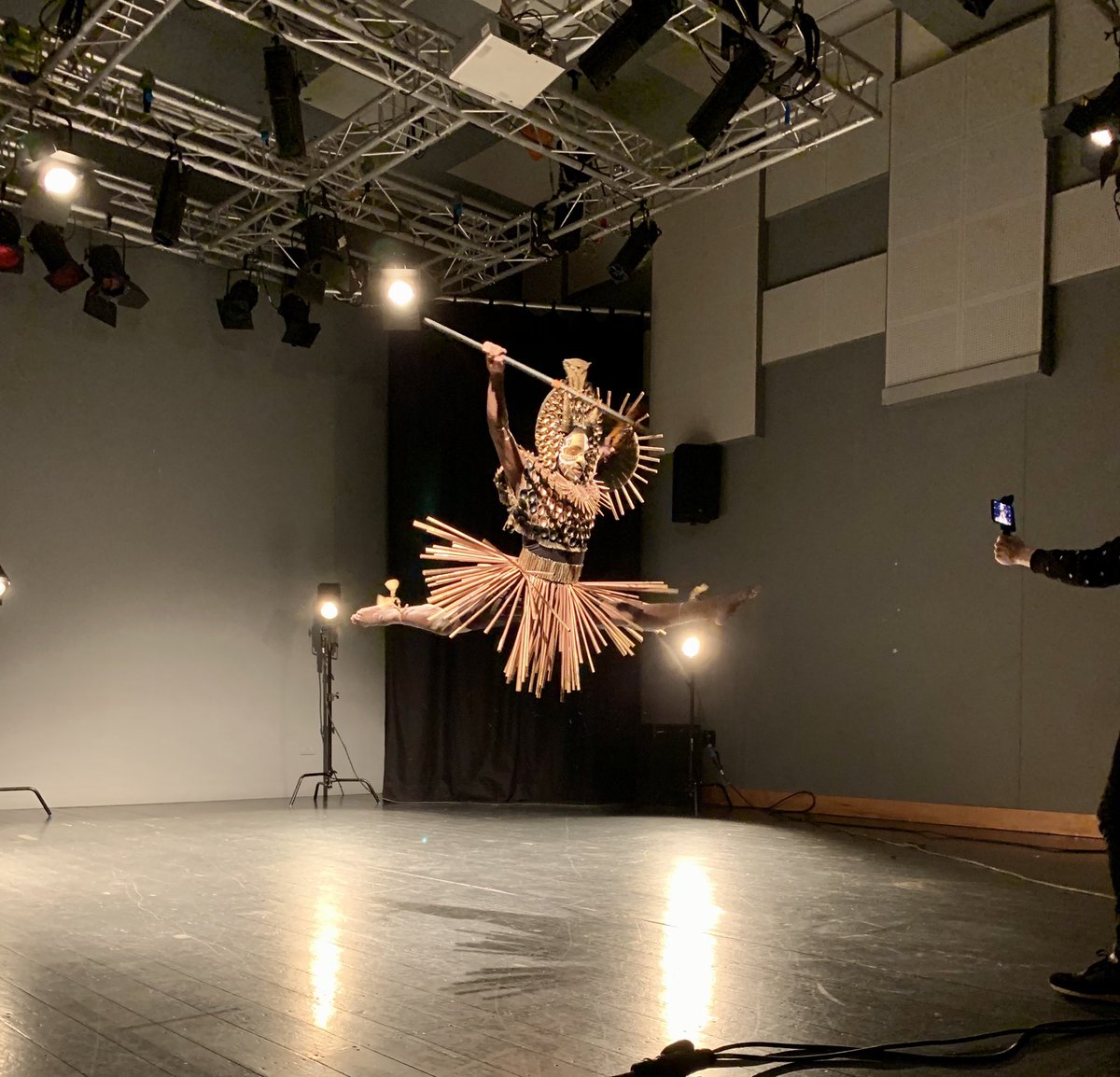 ddletb's tweet photo. Incredible dancing this morning @junkkouture @RuaRed recording the amazing Ange from @YouthreachB on their #WinterConnect entry. #7Sleeps @ETBIreland @SOLASFET @cnsireland @ThisisFet https://t.co/mDRTDhua4A