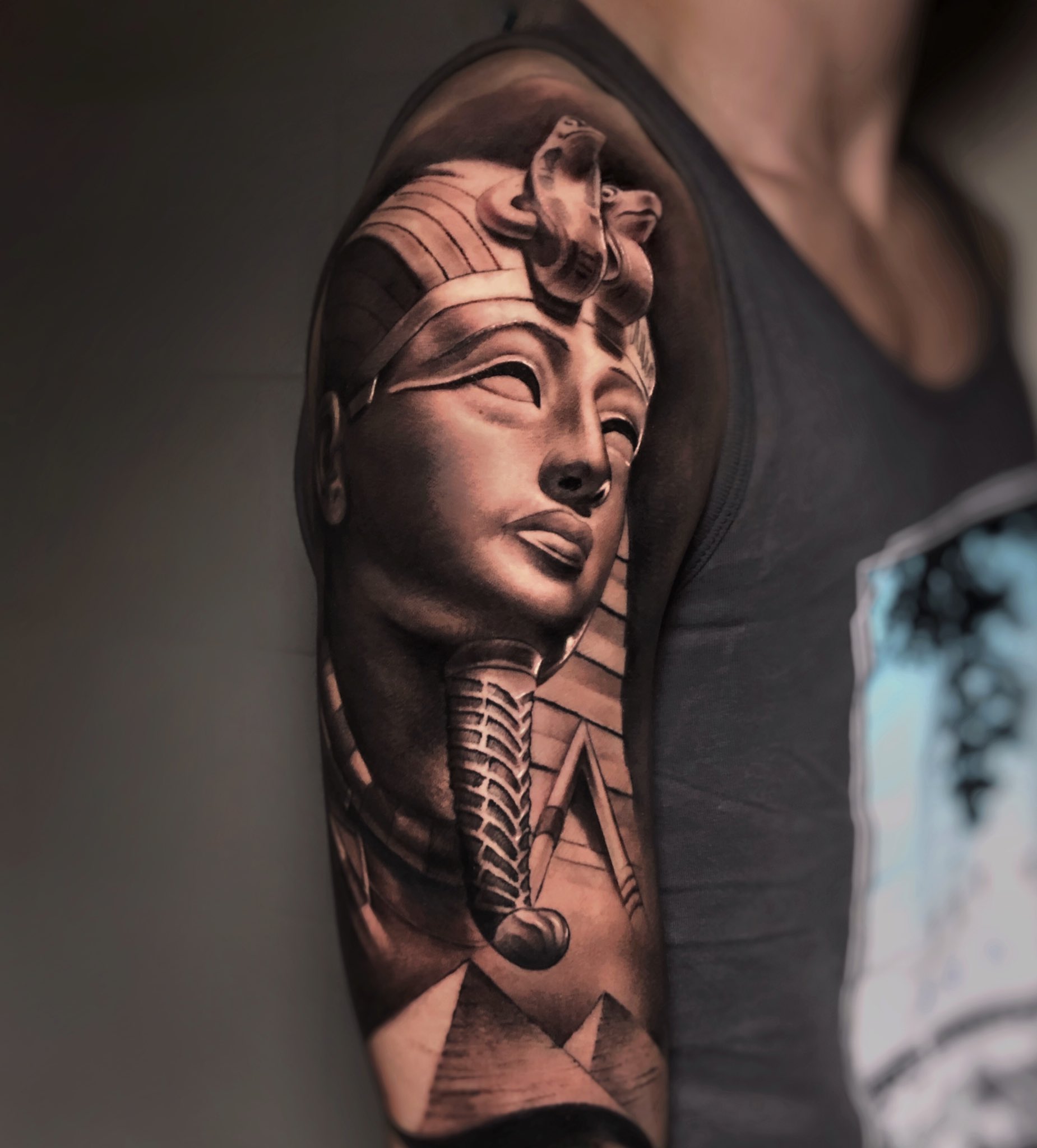 X \ J o s e m a z a على X: "Tatuaje tematica egipcia #egipto #tattoo # tatuaje https://t.co/4blR0F8dnr"