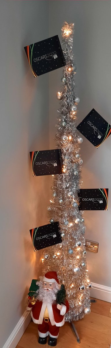 sarahatkinson97's tweet image. #NottsOcsars ready with my co-worker for the day, Elvis. Sad I am not able to be with the Primary Care Liaison Team who supported me with the Domestic Violence  and Abuse project @RobinsonSam @MarieMcGahey and @l_notts  @NUH_Ldlt @IDDNotts Thank you guys ❤ @NottsHealthcare