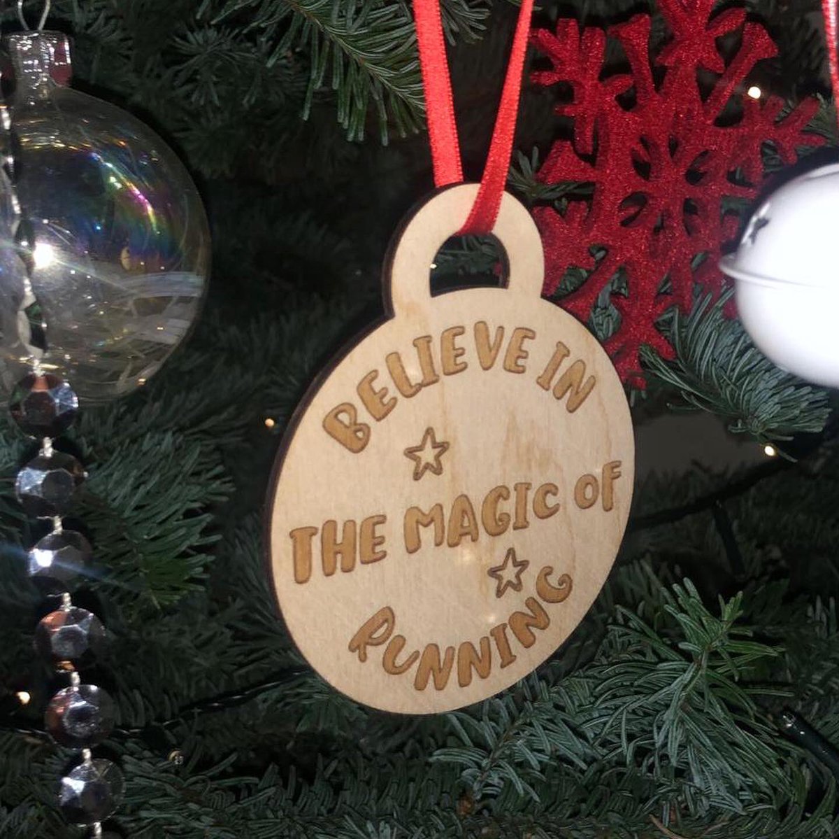 ArtOfYrSuccess's tweet photo. Thanks everyone whoβs shared pics of their medal decorations - your trees are looking fantastic & the wooden medal baubles are looking ππ
π€©β¨β¨https://t.co/foBDj0TcER
#runnergift #cyclistgift https://t.co/OI9L2F6w0Q