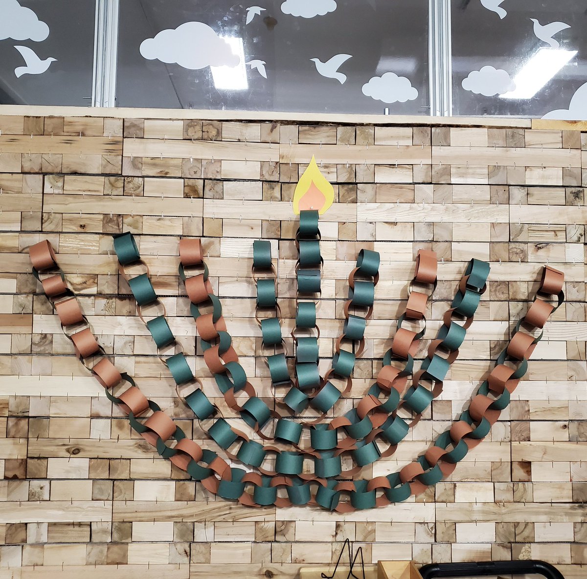 KCSMatters's tweet photo. SK2 Chevals made a giant menorah so students could light a candle each day of Hannukah. Today they will be lighting the first candle together!
#Create #Hannukah #EmbraceLearning #QuestionAndBeCurious #SeekCollaboration #RespondWithAweAndAppreciation #KCSELP https://t.co/ql13VBKUfM