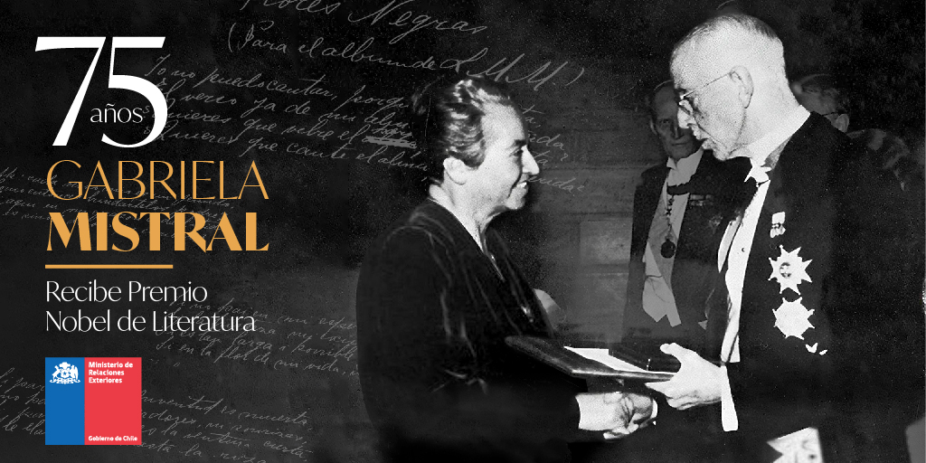 Cancillería Chile 🇨🇱 (@minrel_chile) on Twitter photo ¡Hoy se cumplen 7️⃣5️⃣ años desde que #GabrielaMistral obtuvo el Premio Nobel de #Literatura! ✒️ 📖 Un orgullo y gran hito en la historia de nuestro país. 🇨🇱
#A75AñosDelNobel
📸: <a href="/MemoriaChilena/">Memoria Chilena</a> ¡Hoy se cumplen 7️⃣5️⃣ años desde que #GabrielaMistral obtuvo el Premio Nobel de #Literatura! ✒️ 📖 Un orgullo y gran hito en la historia de nuestro país. 🇨🇱
#A75AñosDelNobel
📸: <a href="/MemoriaChilena/">Memoria Chilena</a>