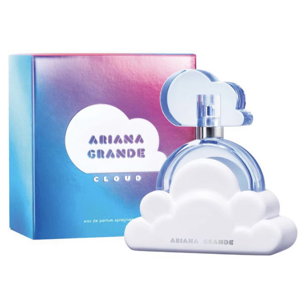 1. Ariana Grande Cloud - Perfume ni bau seakan sama dengan MFK baccarat rouge plus longevity pun not bad,and yang paling best perfume ni lelaki pun boleh pakai tau.Price: RM180 Similarities: 