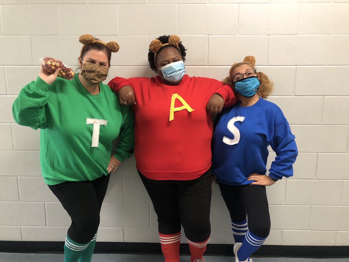 Twin Day ⁦<a href="/oakparklions/">Oak Park ES</a>⁩ .. oops... Triplet Day for us! &amp;&amp; I’d say were the most diverse chipmunks around! ❤️ Theodore, Alvin and Simon🐿