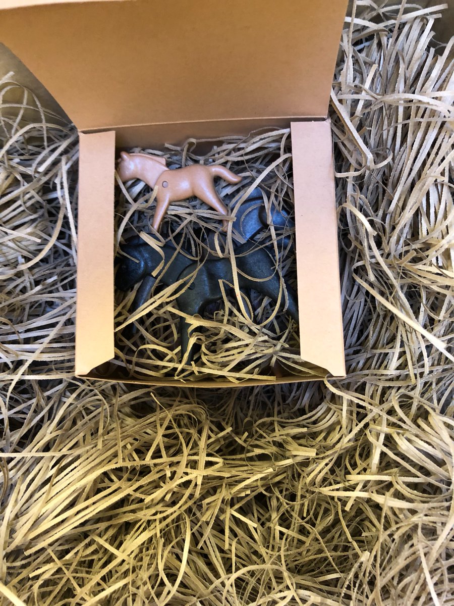 Ruthin_Crafts's tweet photo. Our first batch in a series of our Sensory Parcels have now been delivered to #Millnursey and #MiriMeithrin inspired by Eleri Mills exhibition Egni: A decade of creativity – Hope you’ll enjoy?
Designed by @TickyLowe https://t.co/XKM3tUk3Ag