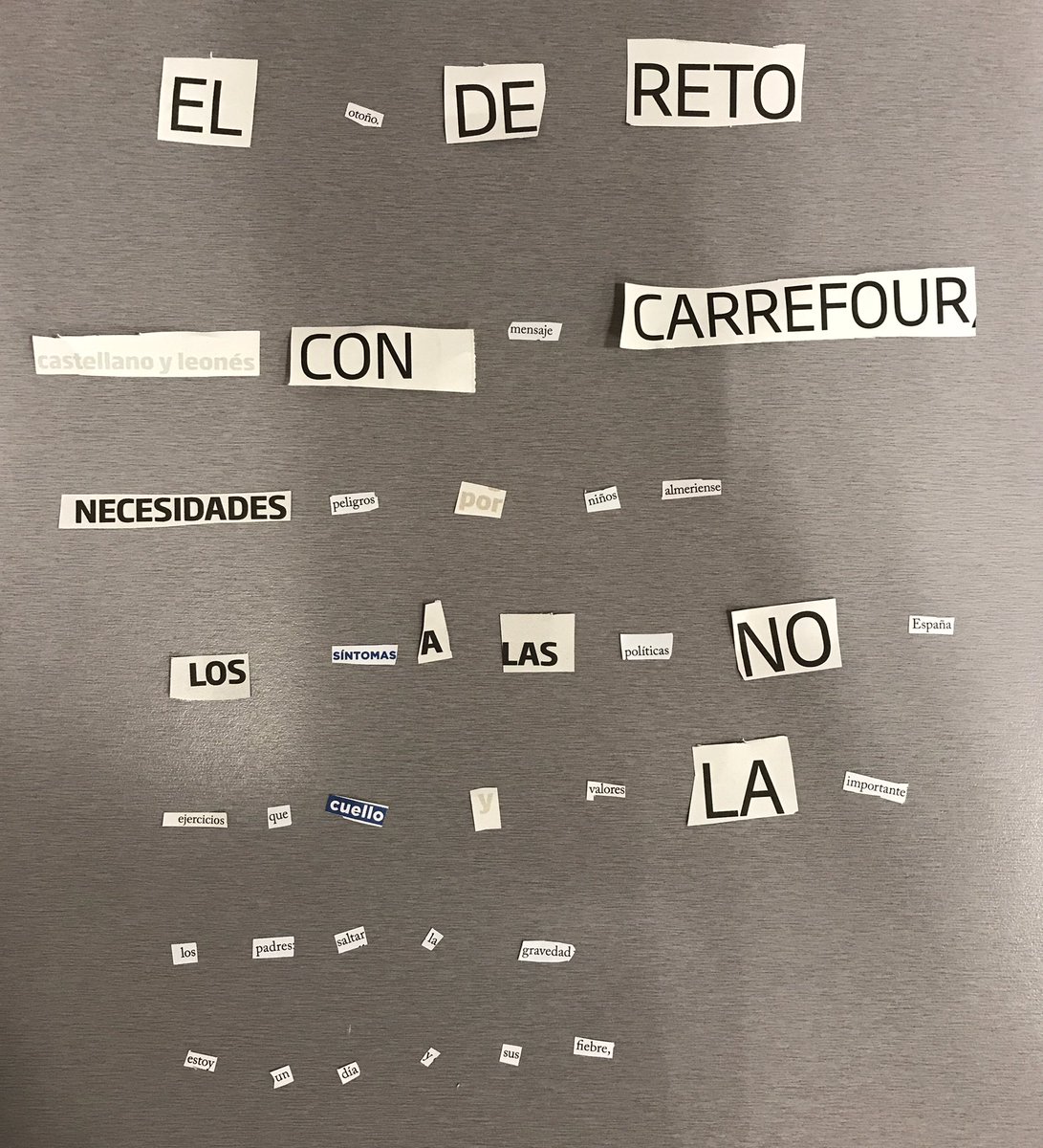 Beabarrio99's tweet photo. Os presentamos “Mensajeando compras”🛍🛒 un poema dadaísta realizado por @Alba_Uva97 y por mí.
¿Os habéis dado cuenta de las creaciones tan curiosas que salen con palabras tan aleatorias? Es algo sorprendente😱
#laUValee #poemUVa @palabra_imagen @EduUva_Segovia @UVABiblioSegov https://t.co/Rw1oy83cJN