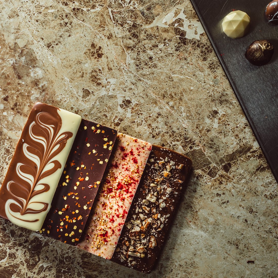 CocoaOoze's tweet photo. We have a great range of unique chocolate bars, there is something for everyone 🍫 Check them out https://t.co/hxogGyzidz 

#CocoaOoze #MadeInAberdeen #Chocolate #Delicious #ChocolateBars #Christmas #StockingFillers #GiftGuide https://t.co/8sBRwjIa2I