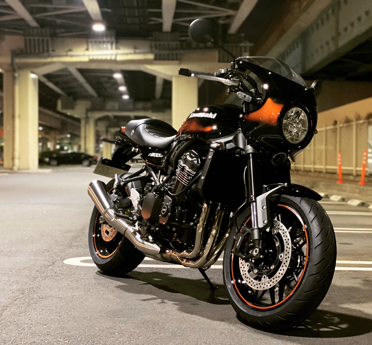 KoeToy's tweet photo. ZX-6Rから乗り換え致しました。
これからはZ900rs cafe（2021モデル）でバイクライフ楽しみたいです。

#Z900rs cafe https://t.co/cYJYKi8wLf