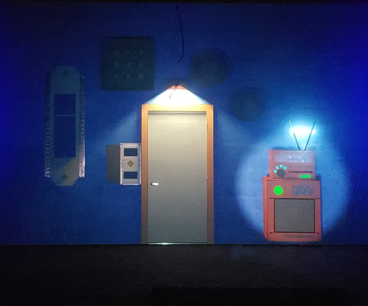 DecodeDetroit's tweet image. It&apos;s electric!

The Doc is testing a teleportation device behind Decode Ann Arbor, but something has gone wrong and he needs your help! Park your vehicle behind the building and work together on two mobile phones to save the day!

Our drive-in adventure is open nightly at 6pm.