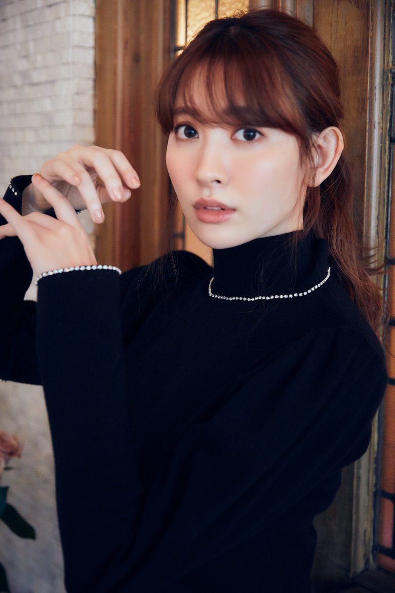 Crystal Embellished Turtleneck Knit Top - ニット/セーター