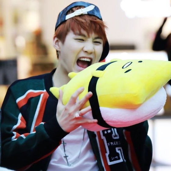 yoongi being lil meow meow — a soft and devastating thread