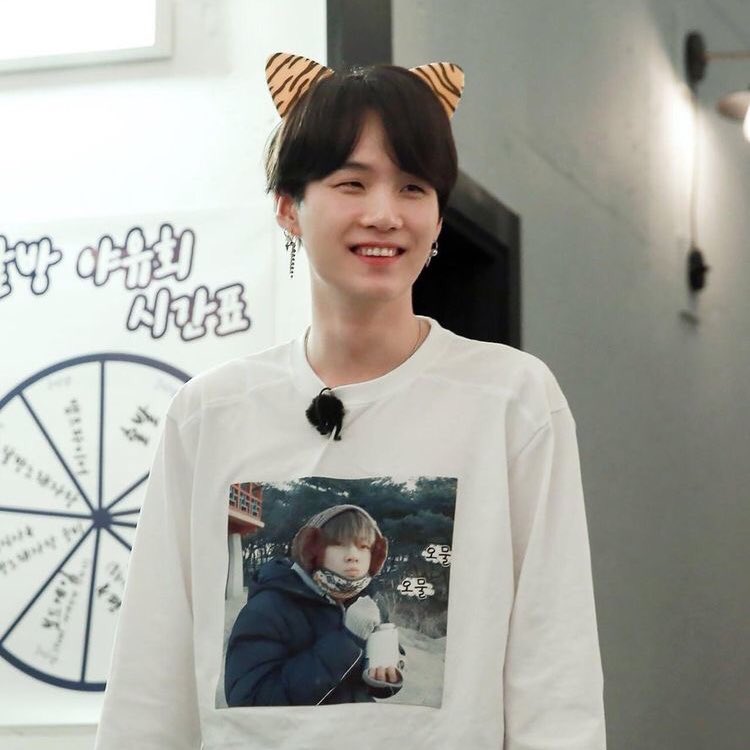 yoongi being lil meow meow — a soft and devastating thread