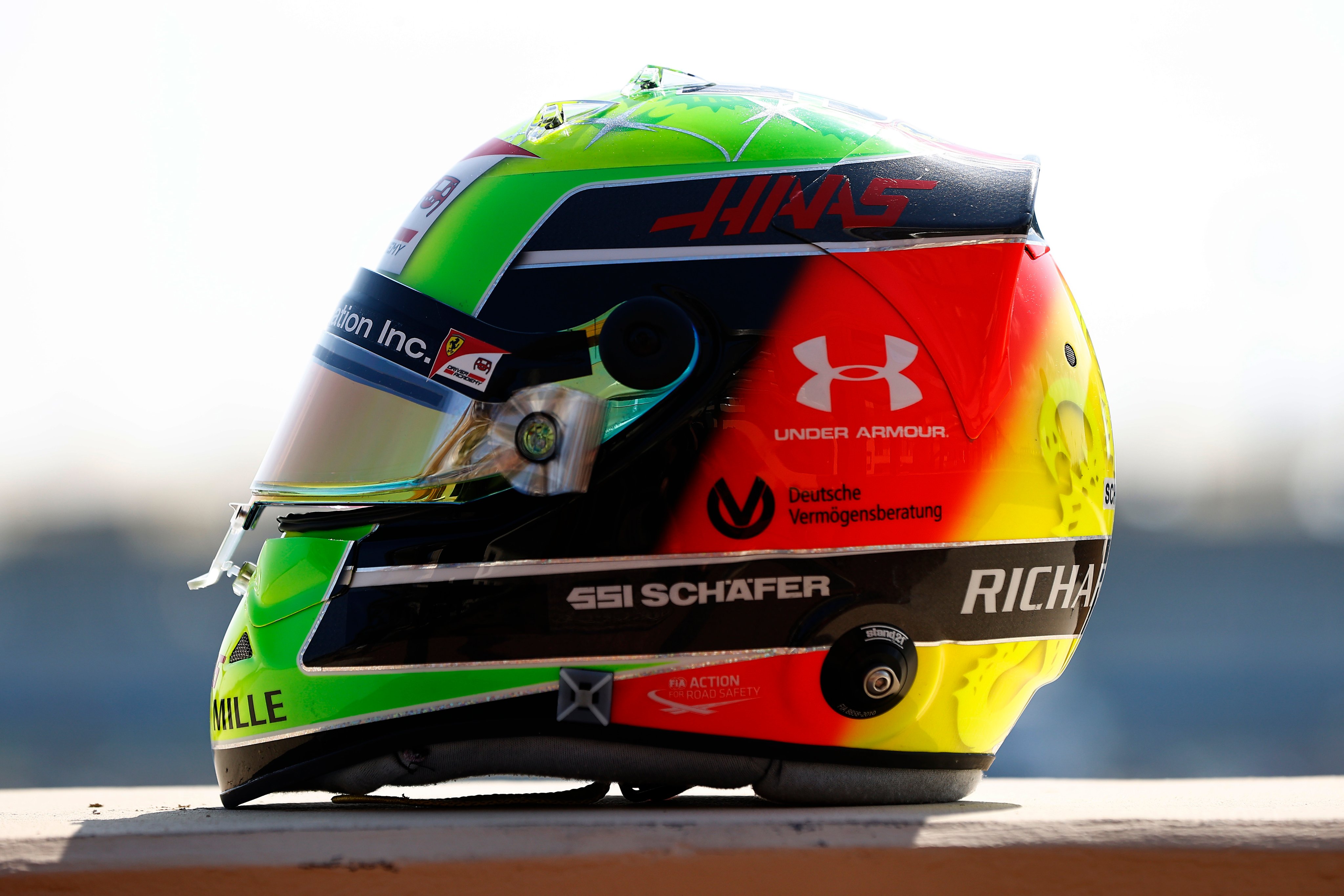 Mick schumacher cheap helmet 2020