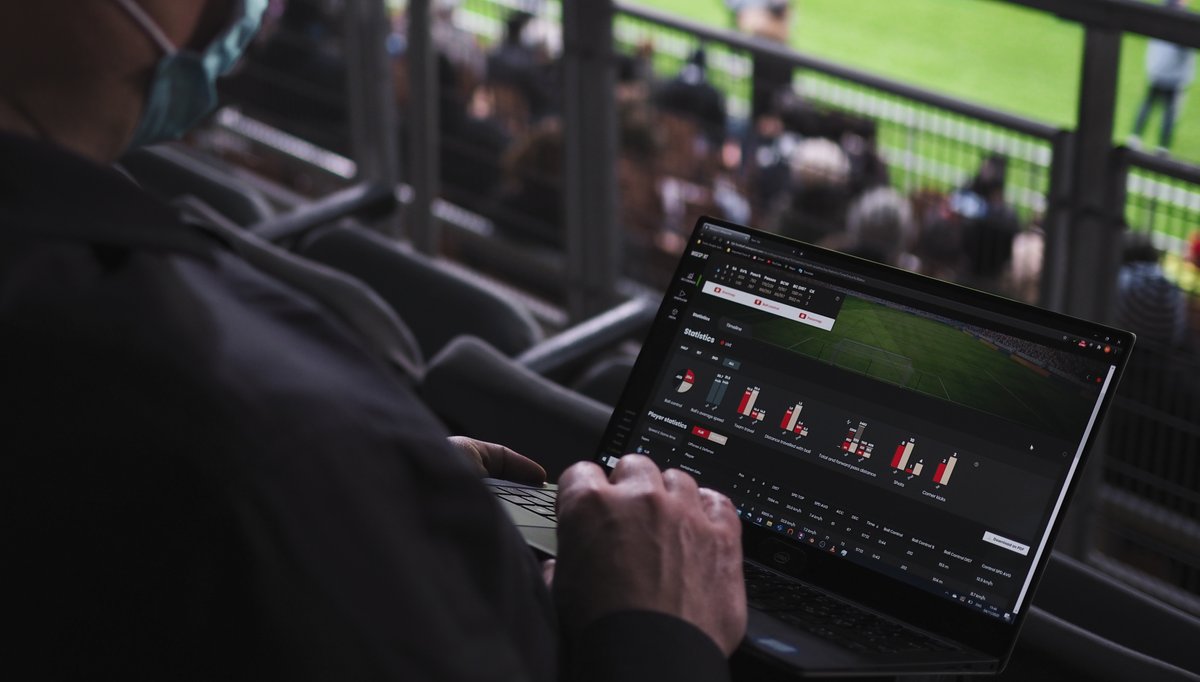 <a href="/WisehockeyLtd/">Wisesport</a> myyntijohtaja Miska Kuusisto vieraili FUN Tampereen aamussa kertomassa älypallosta ja älykiekosta. Kuuntele linkistä.
#Wisesport #Liiga #Veikkausliiga 

funtampere.fi/2020/12/10/jaa…