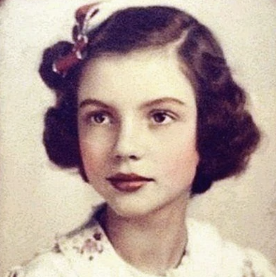 TSwiftinAsia's tweet photo. 🔍 | Track #13 is "marjorie" – the name of Taylor Swift's grandmother, who was an Opera singer and also inspired Taylor's passion for music. https://t.co/UfXXeV0eX7