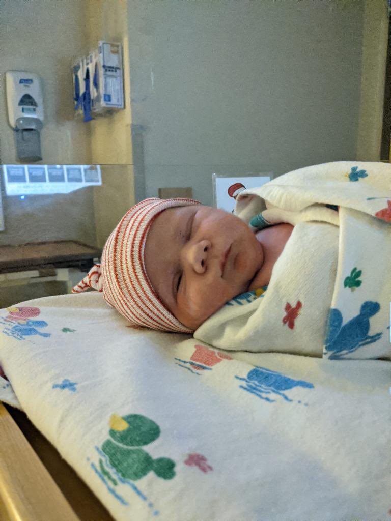 PSI_WU_TECH's tweet image. A little early retirement gift, our family was blessed with our second grandson yesterday! Please welcome Cullen James! Mom and baby are doing good.