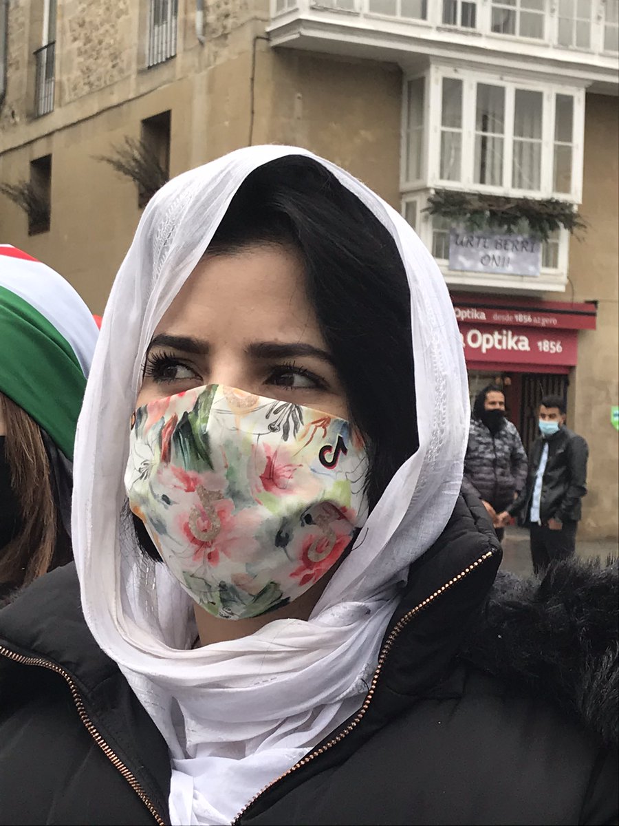 raabubmohlamin's tweet photo. imágenes que nos deja el día internacional de los derechos humanos
Las mujeres saharauis en diáspora han salido a denunciar las sistemáticas violaciones de DDHH en el Sáhara por el ocupante marroquí, denuncian mayor represión en las zonas ocupadas desde el reinicio de la guerra https://t.co/p8ExeZNLpG