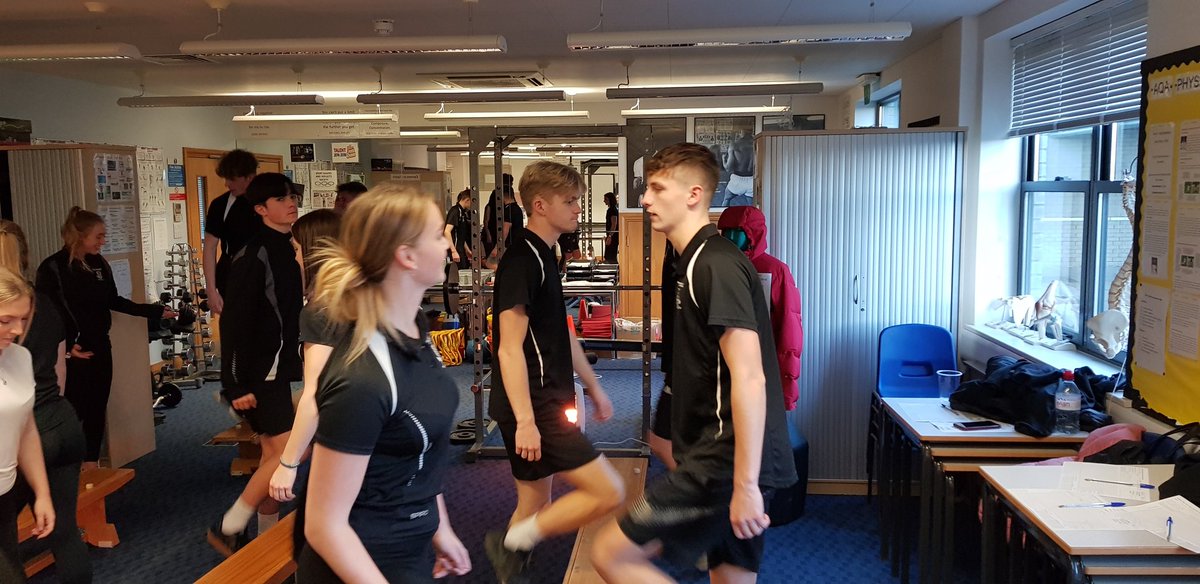grammarexampe's tweet photo. IB Sports Science in action. Thermoregulation IA investigation #cardiovasculardrift #sv #venousreturn https://t.co/9yocoQz5NN