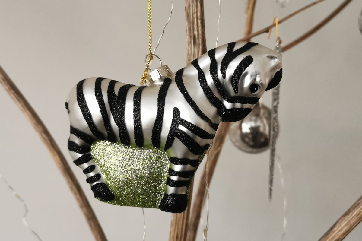 JetvanOch's tweet photo. Zo, ik ben klaar voor de kerst ☺️🦓 #netkankerzebra #netkanker https://t.co/oRBcxHJNzn