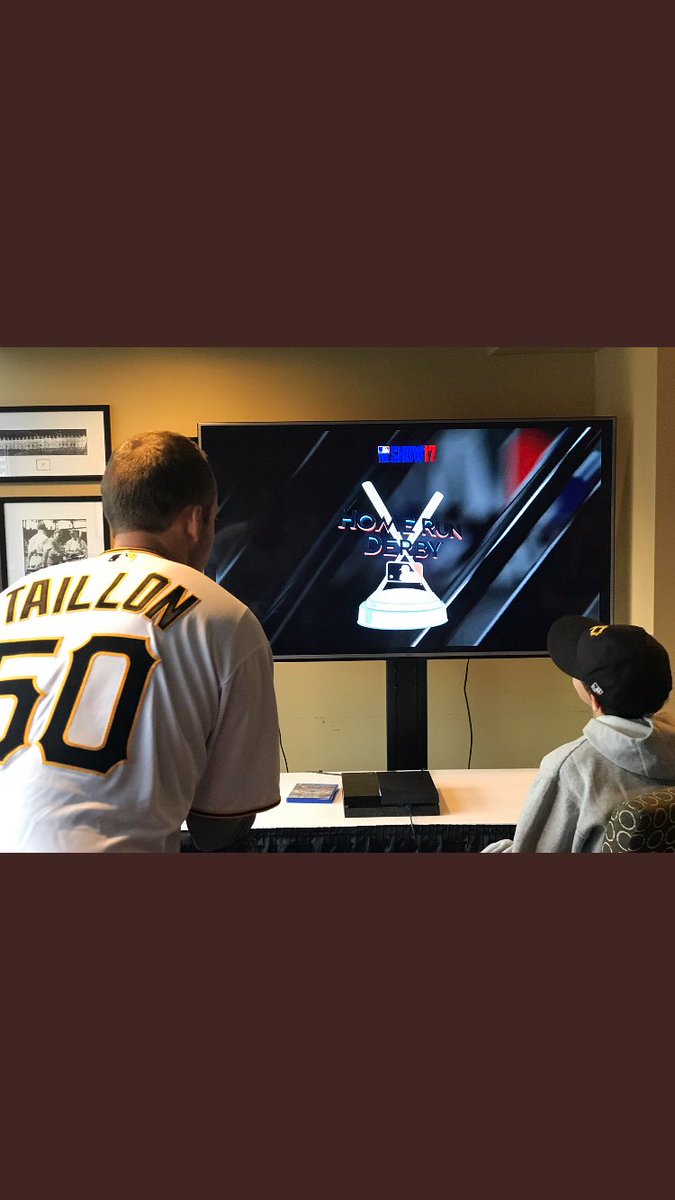 #ThrowbackThursday 3 years ago. The time my son got to hang out and play video games with @JTaillon19 at PiratesFest