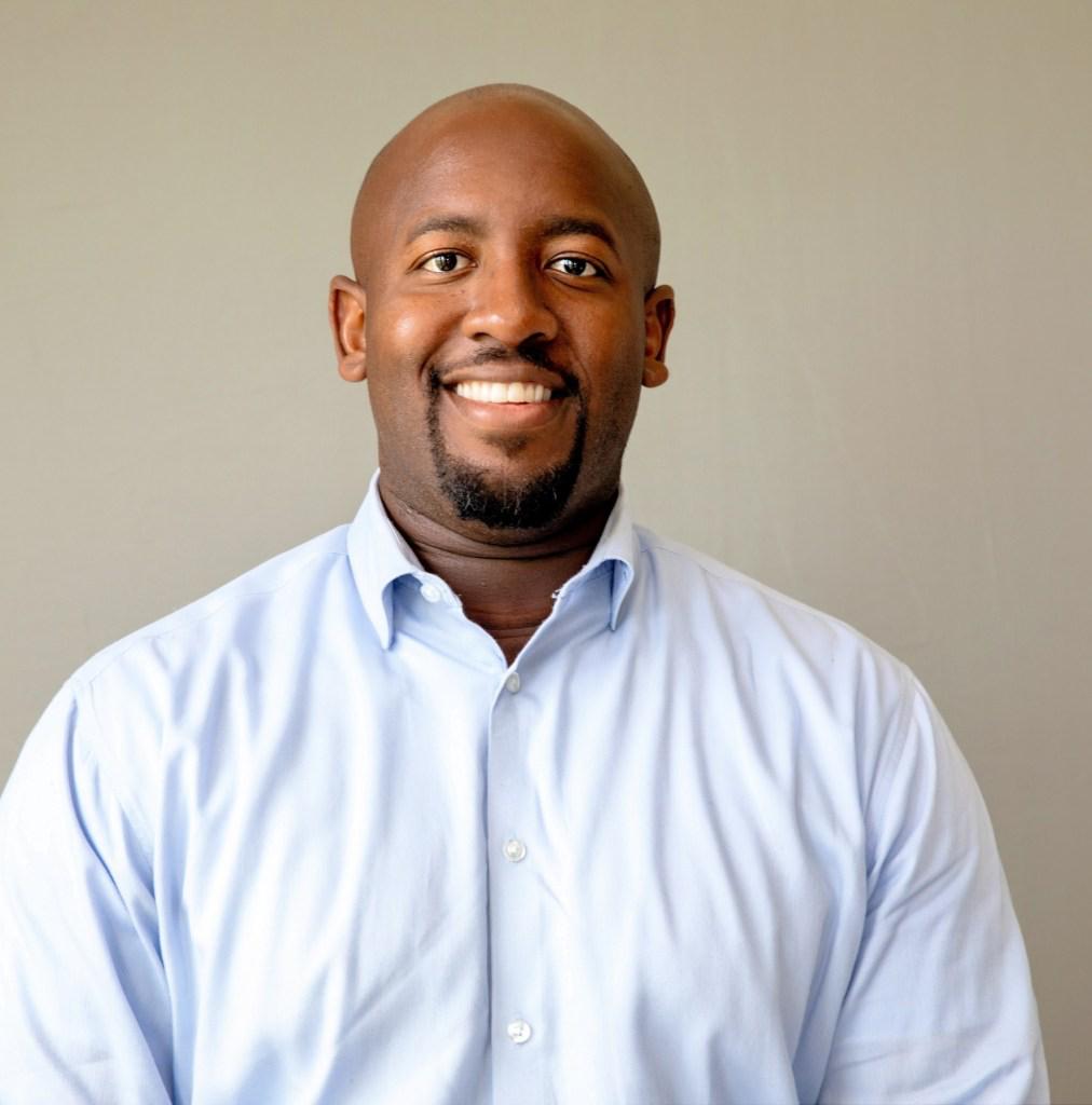 Festus_LYS's tweet photo. Meet our Instruction Design Specialist, Olay Shorunke! When he was laid off from his last position, he was stressed and lost. This gave him a chance to begin the climb on his ladder to success! https://t.co/rTbfcNfFav #Learning #Education #StudentAides #Teachers #Studies https://t.co/eKDCixOQV8