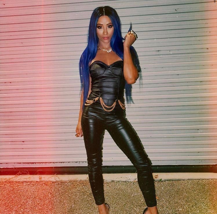 AjBlueBayBelt's tweet photo. Day 442 of #BossNThug photos : To all fan bases of Sasha Banks and Bayley out there, show off your favorite photos (past present and future) of the greatest tag team in WWE! #RoleModelEra #rolemodel #daboss #dalegends https://t.co/s60jFQy5wT