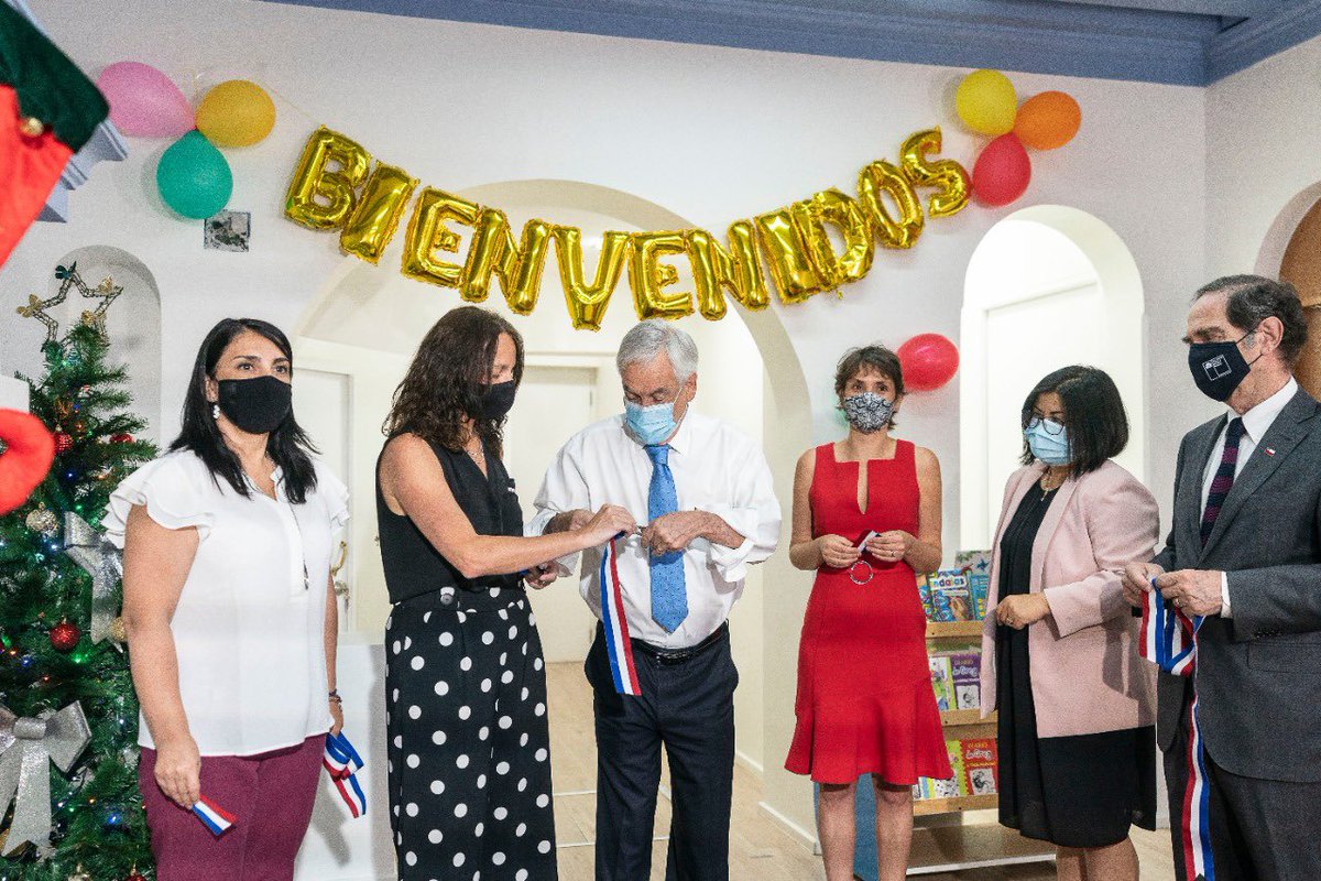 Junto al Pdte <a href="/sebastianpinera/">Sebastian Piñera</a> y ministro <a href="/HernanLarrainF/">Hernán Larraín F.</a> inauguramos nueva Residencia Familiar del <a href="/Sename_gobierno/">Sename Gobierno</a> en Av. España. Ya son 16 residencias en todo el país para proteger con atención personalizada y equipo técnico idóneo a los NNAs vulnerados. #PorlosNiñosyNiñas