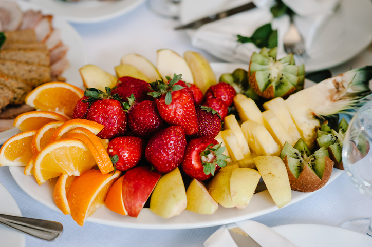 'Tis the season for food and festivities! 

In this week's Health Tip, College of Medicine nutrition expert Dr. Magdalena Pasarica shares some helpful advice on ways to eat more healthfully this holiday season.

Read more: ow.ly/85Hz50CHTWR
