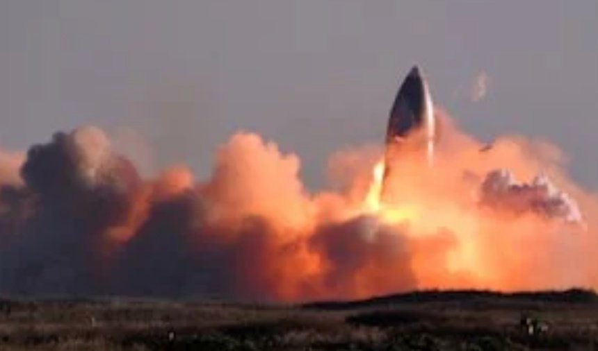 RwRishikesh's tweet image. After completing a test flight of Space X rocket turned into shoals after the explosion during landing. Elon Musk has described this effort as successful. This rocket was unmanned.@SpaceX #rocketexplosion #elonmusk @elonmusk