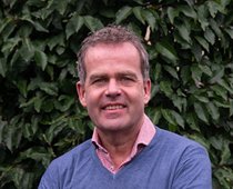 Nieuwsbrief: Interview Marc ten Dam, die ook na 1 januari 2021 uitvoerend bestuurder bij Nefrovisie blijft! - Eerste resultaten PROMs in Renine - Deel 1 uit de serie 'in de schijnwerpers', over DOMESTICO - de maandelijkse Covid-19-update en meer! mailchi.mp/1581b39007a4/n…