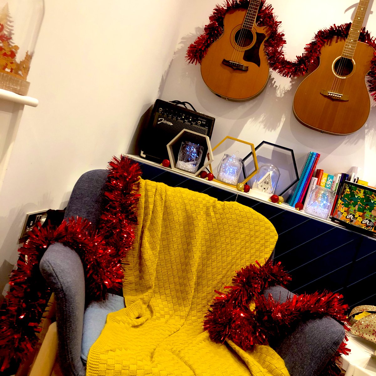 KreativeFdns's tweet photo. Usually at this point of the year we’d be preparing our ‘Confidence Through Drama’ Xmas performances.

Unfortunately this year we’re not able to, but we’re thinking of you all! ❤️ 

Today we’ve held an online Christmas session for some of our members, &amp; we loved it!!! 🎄 🎅🏻 🌟 https://t.co/URgwndeCbx