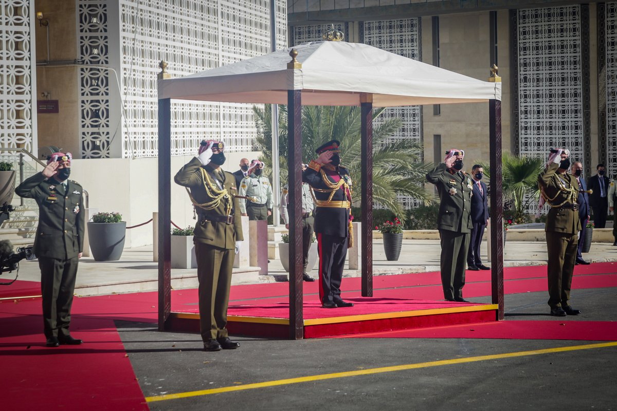 JorEmbUS's tweet photo. His Majesty King Abdullah II delivers the Speech from the Throne and inaugurates the 19th Parliament’s Non-ordinary Session. #SFTT2020 #Jordan https://t.co/cjYW7jNXnQ